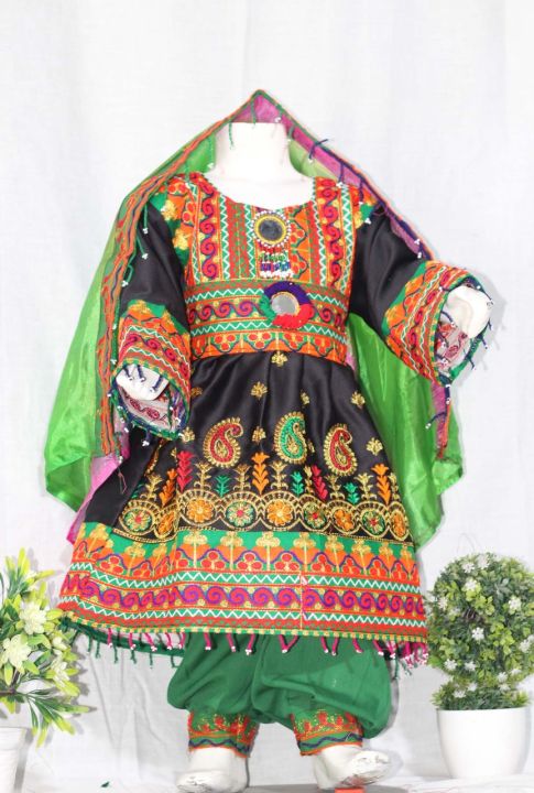 Traditional%20Afghani%20Frock%20For%20Kids%20-%20Celebrate%20Tradition%20With%20This%20Beautiful%20Frock%20-%20Fashionable%20And%20Trending%20-%20Image%205