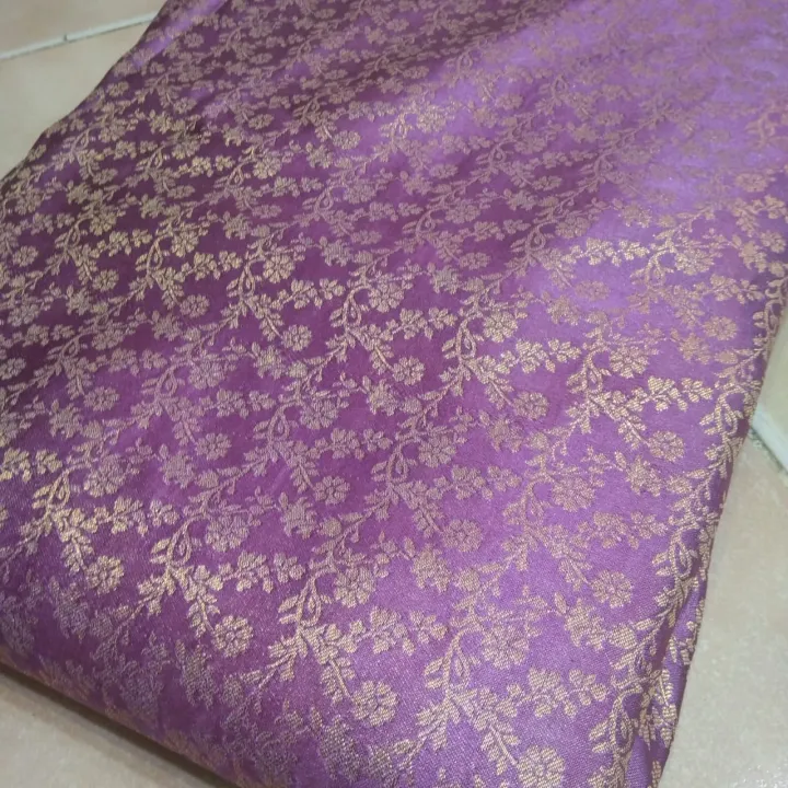 Pure%20Banarsi%20Jamawar%20for%20shirt/Trouser/Shahrara/Lehnga/Gharara%20-%20Image%203