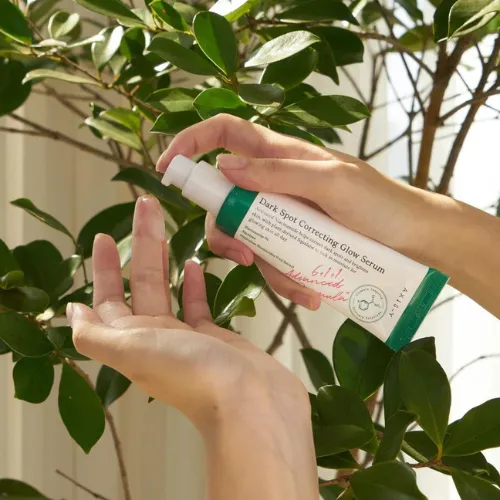 Axis-Y%20Dark%20Spot%20Correcting%20Glow%20Serum%2050Ml%20-%20Image%204