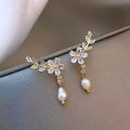 Exquisite Leaves Crystal Flower Stud Earrings Women Zircon Tassel Drop Earrings Layor. 