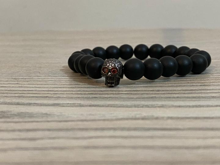 1pcs Skeleton metal head matt black beads bracelet