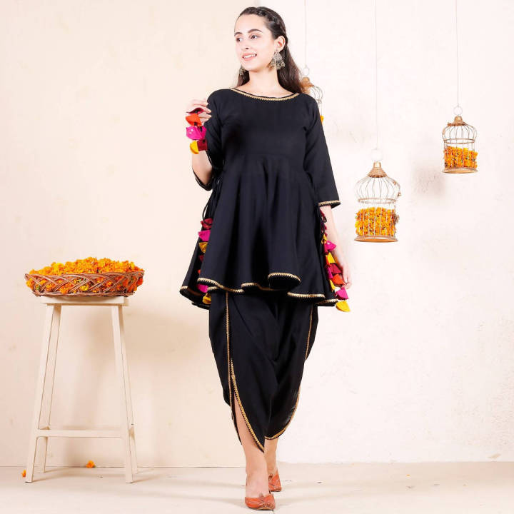 Cheera%20Black%20Dhoti%20Peplum%20Top%20Set%20With%20Multicolour%20Tassels%20-%20Image%205