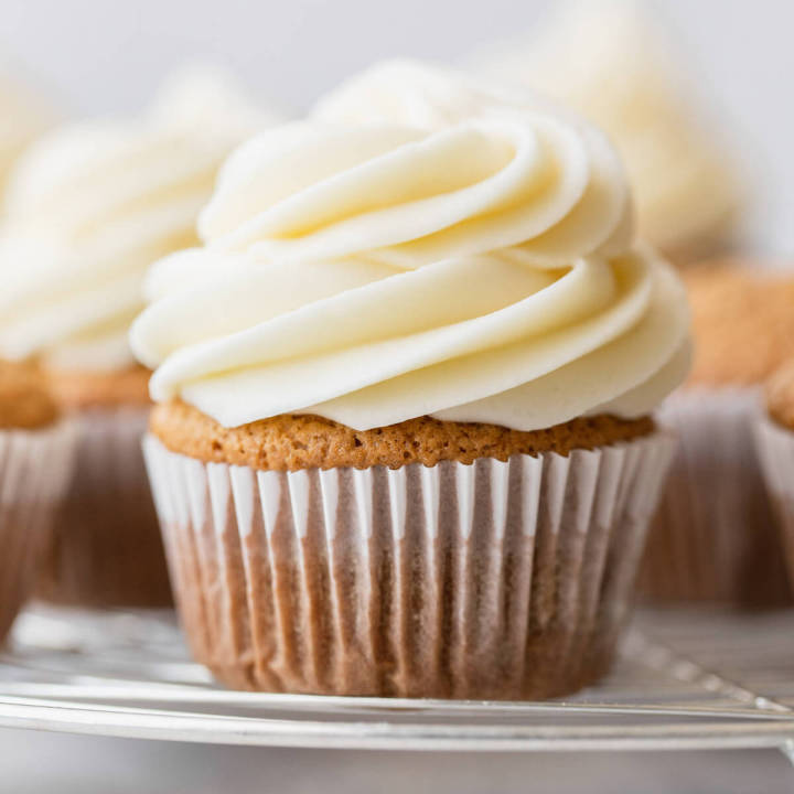 Super%20Fine%20Icing%20Sugar%20250gm%20Best%20for%20Glazing%20Frosting%20Dusting%20-%20Image%203