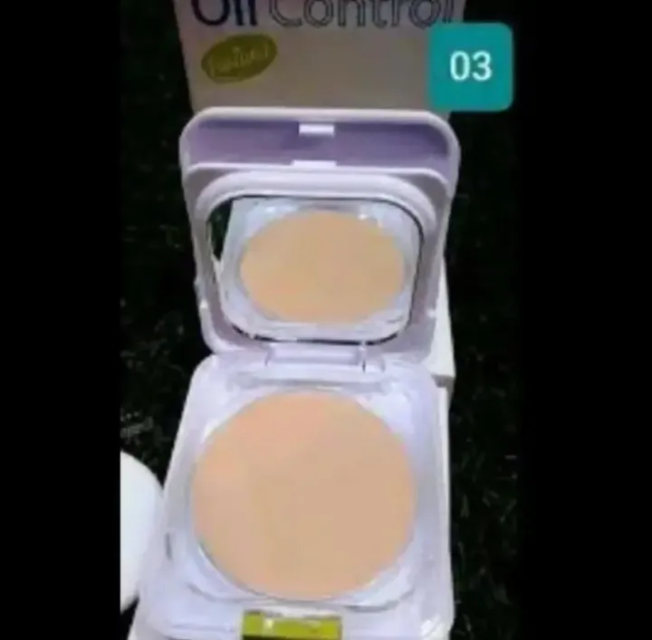 Shimona%20Oil%20Control%20Waterproof%20Compact%20Powder%20-%20Best%20Quality%20Shimona%20Oil%20Control%20Face%20Powder%20Best%20Quality%20-%20Image%204