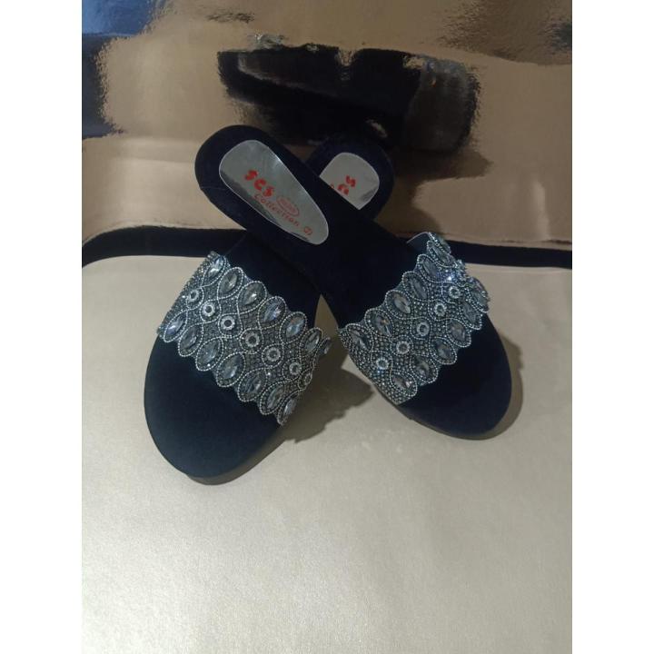 New%20Fancy%20Stylish%20Chappal%20Casual%20Ladies%20Slippers%20For%20Women%20And%20Girls%20-%20Image%202