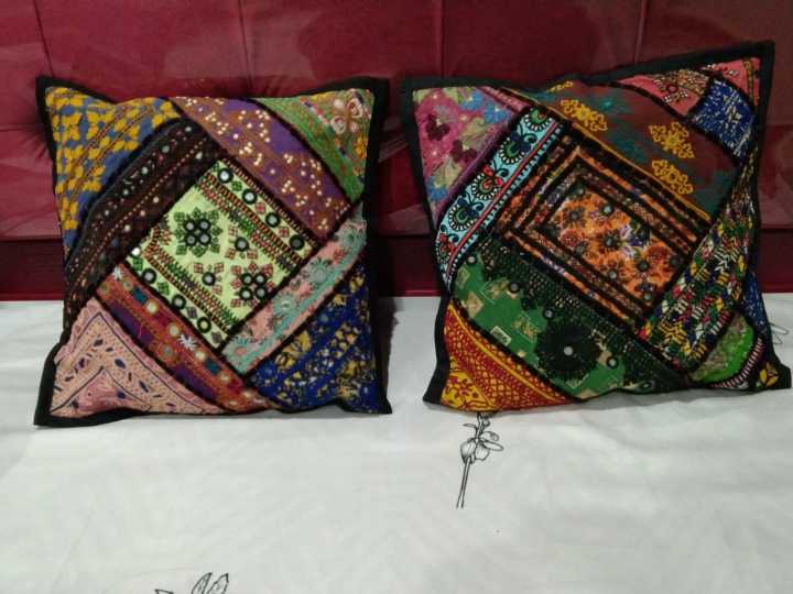 Multicolor%20Handmade%20Cushion%20Covers%20Set%20For%20Sofa%20Pack%20of%202%20-%20Image%205