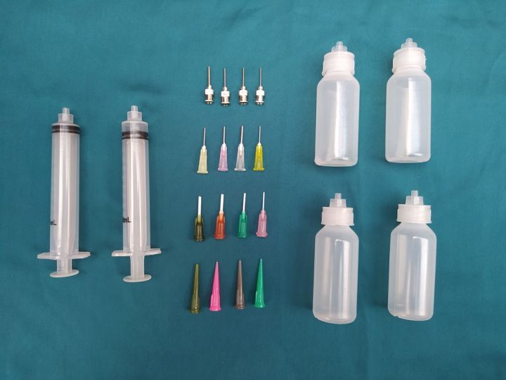 Henna Mehndi Applicator Kit with 02 Injection 04 Squeeze Luer Lock Bottles & 16 Nozzles for Creating Amazing Designs Multipurpose Paint Glue Solder Mask Resin Epoxy Works Injection Mehndi