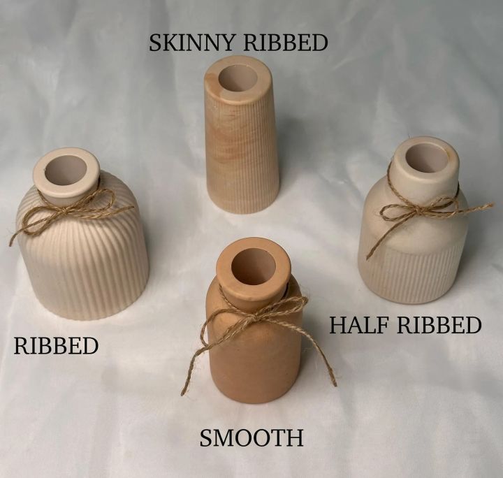 Set%20of%204%20Mini%20Flower%20Vases%20with%20Tray%20%E2%80%93%20Nordic%20Style%20Decorative%20Flower%20Vases%20for%20Home,%20Office%20&%20Table%20D%C3%A9cor%20%7C%20Modern%20Boho%20Aesthetic%20%7C%20Handmade%20Matte%20Finish%20%7C%20Ideal%20for%20Dried%20Flowers,%20Shelf%20Decoration%20&%20Gifting%20-%20Image%206