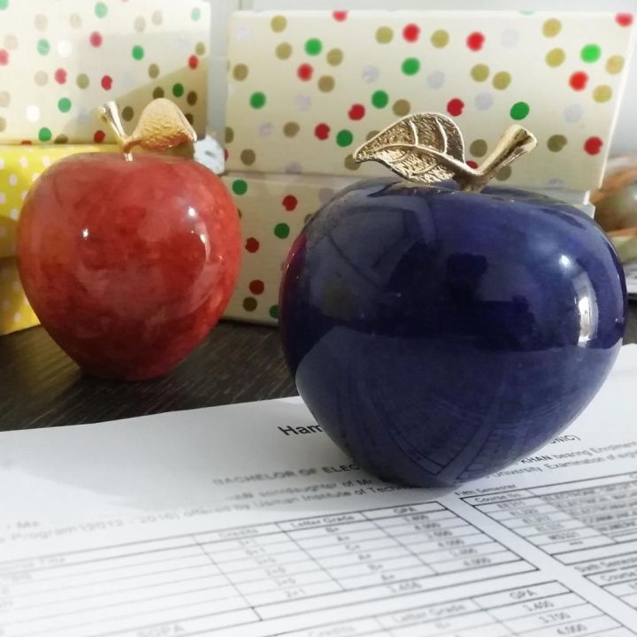 Set of 2 inch Apples, Handcrafted Decoration, Marble Apple Decoration For Home, Marble Paperweight, Handcrafted Item For Home Decor, Decoration Item for Living Room