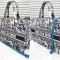 Hand Bag For Girls  | Christian Dior Handbags For Womens | Bag For Girl. 