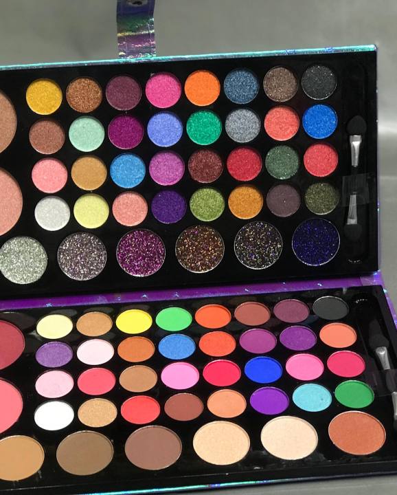 82 Colors Makeup Eyeshadow Palette Nude and Glitter eyeshadow Kit with Blush On all in 1 Makeup kit makeup kit for all girls and women