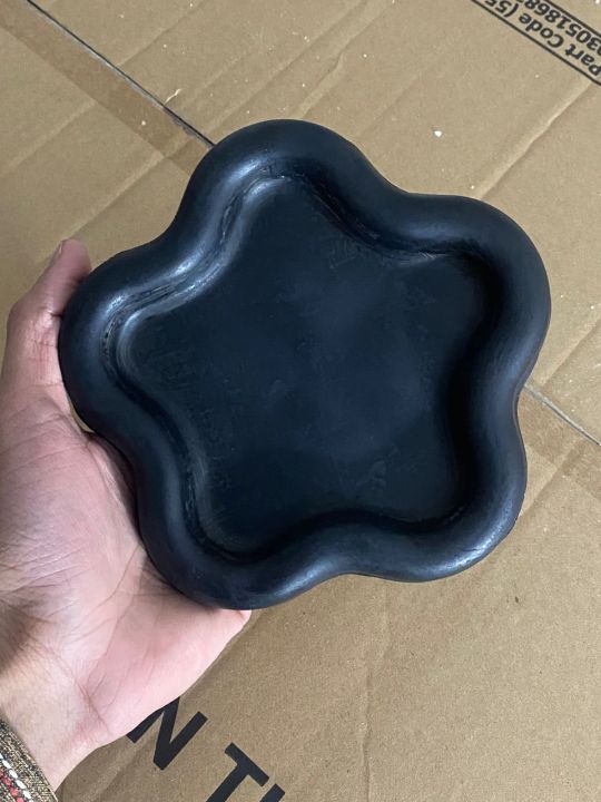 Set%20of%203%20Handmade%20Cement%20Jewellery%20Trays%20-%20Round,%20Flower%20&%20Cloud%20Shaped%20Concrete%20Storage%20Trays%20for%20Jewellery,%20Rings,%20Earrings,%20Candles,%20and%20Small%20Trinkets%20%7C%20Durable%20and%20Stylish%20Gift%20Idea%20-%20Image%206