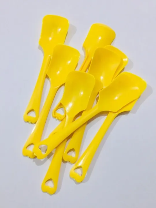 Pack%20Of%2020%20Disposable%20Multicolor%20Plastic%20Mini%20Ice%20Cream%20Spoon%20Best%20For%20Yogurt%20Sweets%20Dessert%20Mousse%20Cake%20Jelly%20Pudding%20Spoons%20-%20Image%202