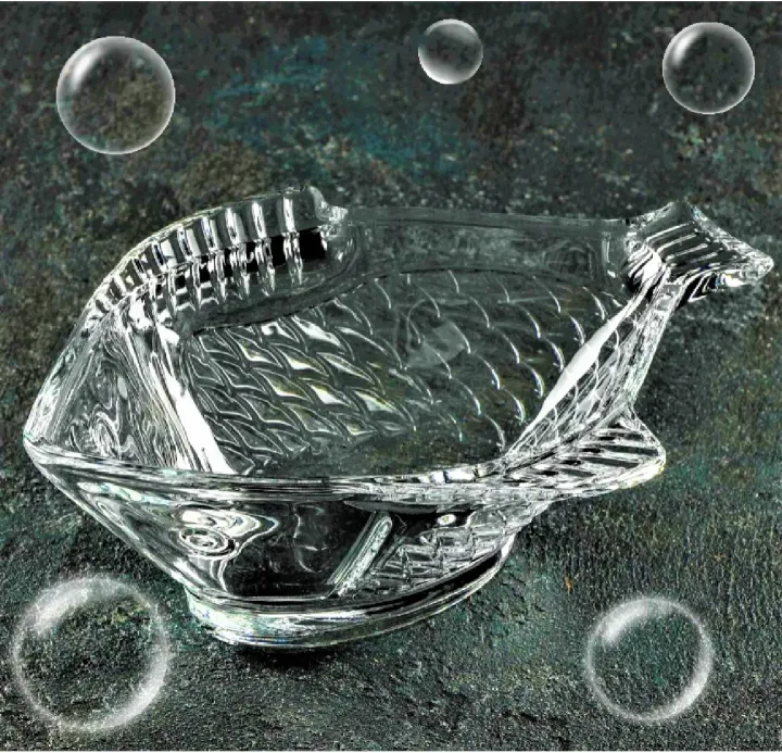 Fish%20Shaped%20Transparent%20Glass%20Serving%20Bowl%20Set%20(Small%20&%20Large)%20-%20Image%204