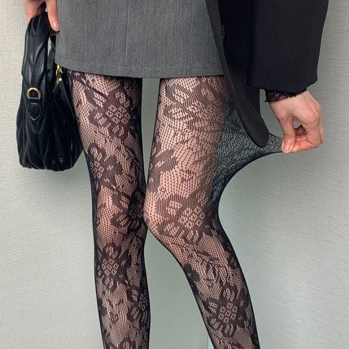 Retro%20Flower%20Pattern%20Women's%20Sexy%20Pantyhose%20Stocking%20Slim%20Elastic%20Lace%20Mesh%20Fishnet%20Socks%20Leggings%20Lolita%20Red%20Black%20Tights%20Stocking%20-%20Image%203