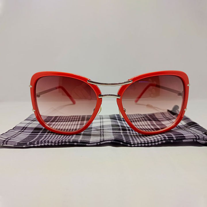 Sunglasses%20For%20Women%20Stylish%20Branded%20Anti%20UV%20Big%20Metallic%20Frame%20Sunglasses%20With%20Free%20Sunglasses%20Cover%20-%20Image%206
