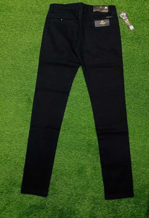 Classic%20Men's%20Dress%20Cotton%20Pants:%20Elegant%20Comfort%20&%20Style%20-%20Image%204