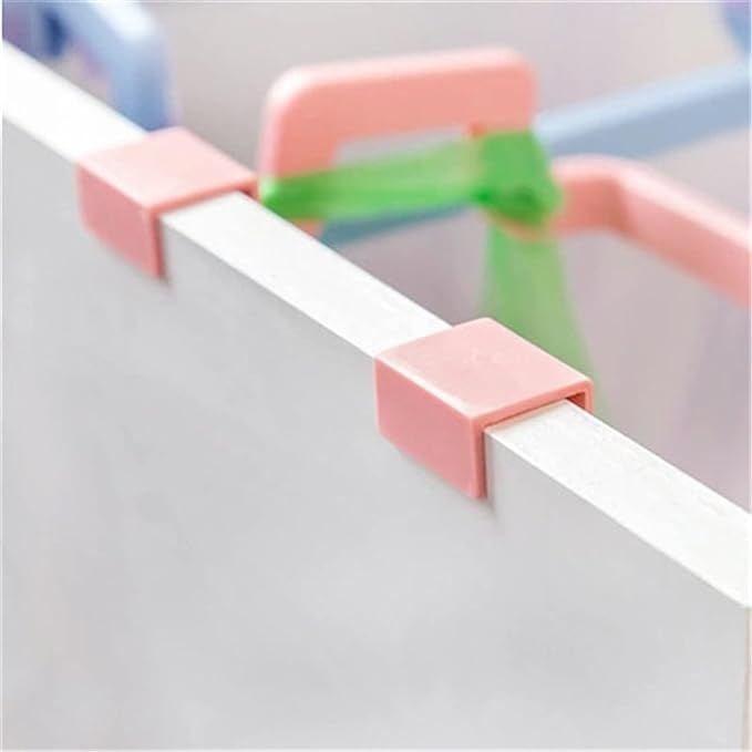 Kitchen%20Trash%20Bag%20Holder%20-%20Hanging%20Garbage%20Storage%20Racks%20for%20Cupboards%20and%20Doors%20-%20Image%204