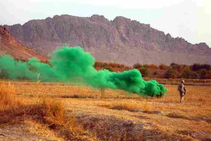 Color Smoke Flares for Wedding , Anniversary , and Engagement Parties