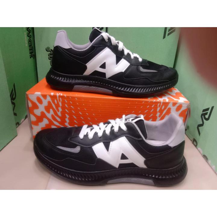 Black and white joggers shoes sneakers for men runnning, jym, sports shoes