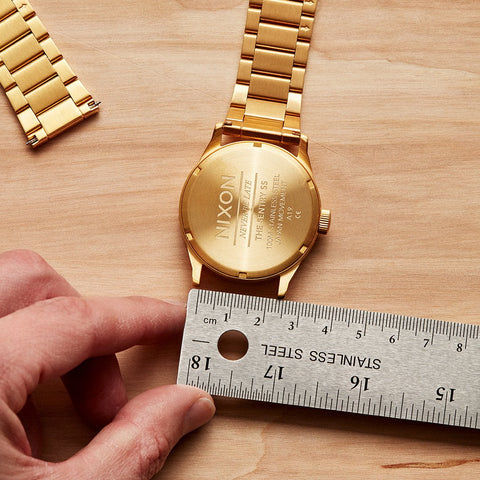 20mm%20Width%20Stainless%20Steel%20Watch%20Band%20Strap%20For%20Galaxy%20Watch%20Active%202,%20Galaxy%20Watch%204%20Watch%205,%20Amazfit%20GTS%20and%20All%20Other%2020mm%20Width%20Regular%20Watcehs%20-%20Image%203