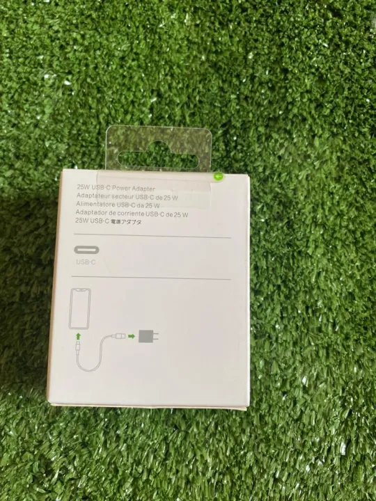 25%20Watt%20PD%20Adapter%202-Pin%20Charger%20for%20IPhones%20-%20Image%202