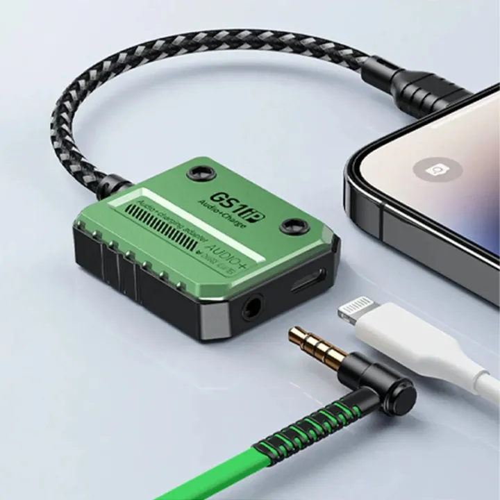 Plextone%20GS1%20iPhone%20Lightning%20Splitter%20Adapter%20to%203.5mm%20Converter%20with%20PD%2018W%20Fast%20Charge%20-%20Image%203