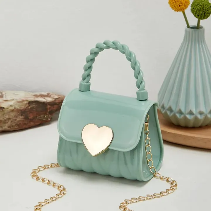 Fashion%20Mini%20Crossbody%20Purse%20for%20Girls%20-%20Elegant%20Design%20with%20Long%20Chain%20Strap%20-%20Image%208