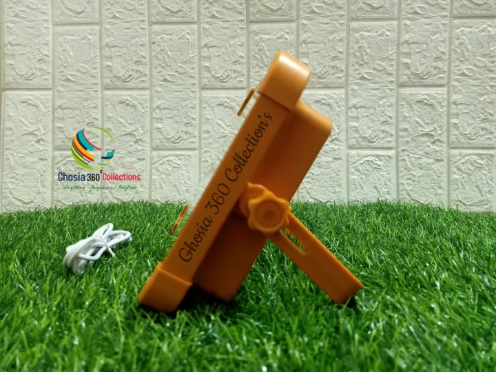 Solar%20LED%20Flood%20Light%20100W%20Outdoor%20Emergency%20Portable%20Light%20With%20Power%20Bank%20Option%20-%20Image%209