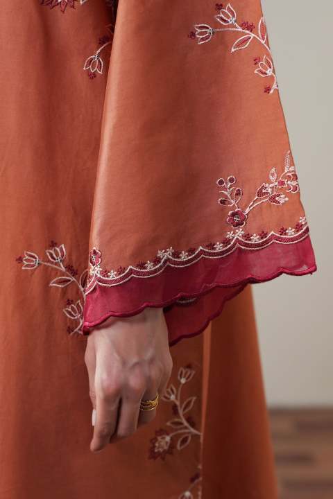 Cross%20Stitch%20-%20SCARLET%20EMBER-3PC%20EMBROIDERED%20SUIT%20-%20Cambric%20Edit%20%20-%20For%20Women%20-%20Image%203