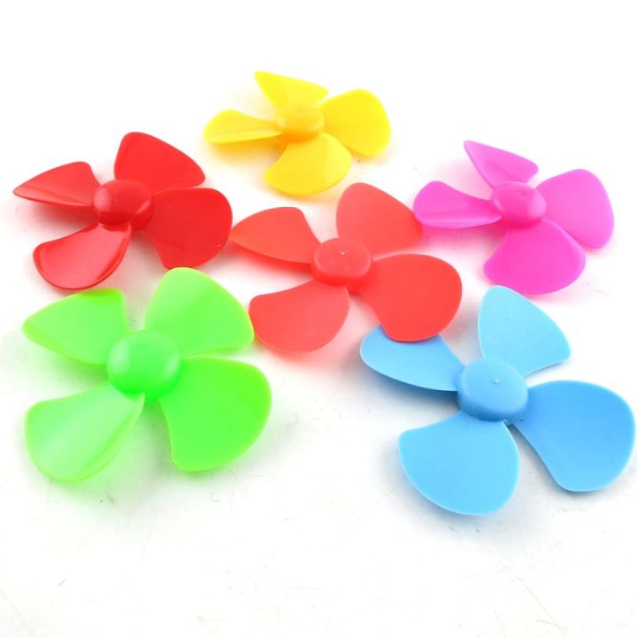Plastic%20Fan%20for%20DC%20Motor%20(4Pcs%20Set)%20/%20DC%20Motor%20Fan%20DIY%20/%20%20DIY%204%20blade%20plastic%20fan%20/%20Propeller%20fan%20for%20DC%20Motor%20/%20Fan%20for%20student%20project%20-%20Image%203