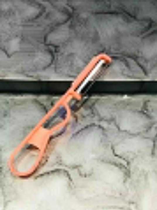 Peeler%20/%20Potato%20Peeler/%20Plastic%20And%20Stainless%20Steel%20Potato%20Peeler(Multi%20Color)%20-%20Image%205