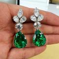Emerald Green Stone Earrings. 