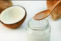 Organic Unrefined Extra Virgin Coconut OIl Extracted From The Coconut Meat Smells Like A Coconut(90ml). 
