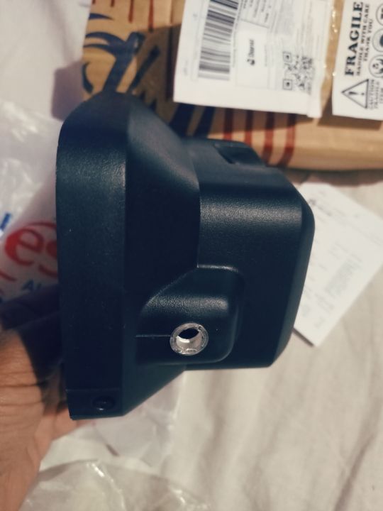 Bike%20Headlight%20Case%20%E2%80%93%20Honda%2070%20Headlight%20Case,%20CD%2070%20Bike%20Light%20Cover,%20Plain%20Headlight%20Case%20for%2070cc%20Motorcycles%20in%20Pakistan%20-%20Image%202