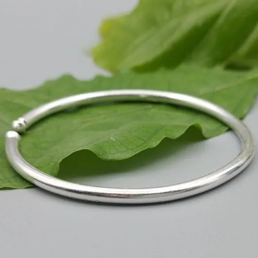 Silver%20Fashion%20Thin%20Kara%20-%20Mens%20Kara%20-%20High%20Quality%20Stainless%20Steel%20thin%20Kara%20-%20Flat%20Thin%20Kara%20For%20Boys%20-%20Image%204