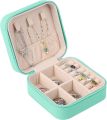 Travel Jewellery Box for Women Girls, Jewellery Organiser Small Jewelry Box Mini Travel Jewlery Case Men Boys, Jewellry Storage for Necklaces Rings Earrings Bracelets. 