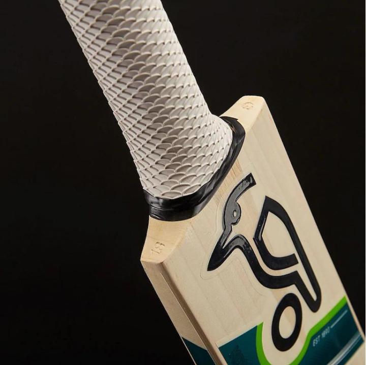 Kookaburra%20Tape%20Ball%20Full%20cane%20Handle%20Bat%20-%20Image%204