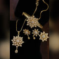 Set new good looking gold with duble chain 1245. 