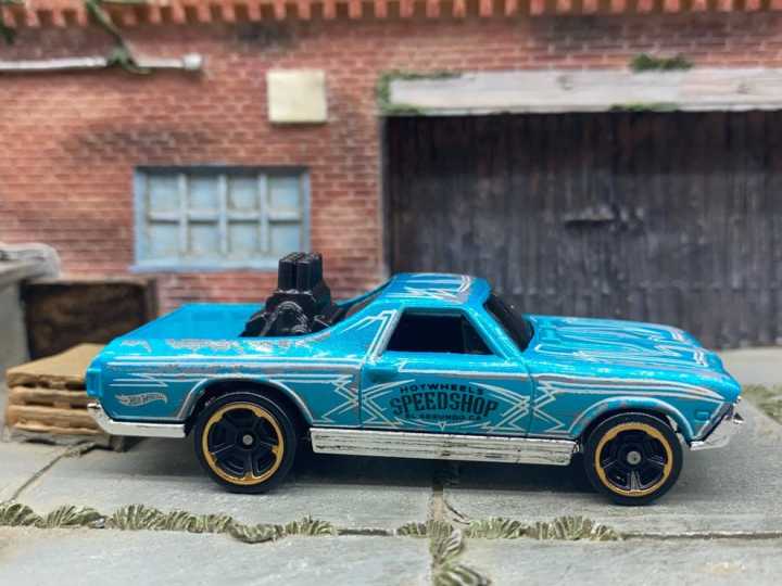 Original%20Hot%20Wheel%2068%20EL%20Camino%20Car%20ROD%20SQUAD%203/5%20Made%20Of%20Metal%20For%20Kids%20&%20Collectors%20-%20Image%202