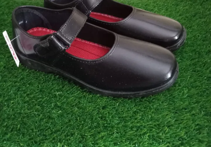 school%20shoes%20for%20girls%20%7C%20non%20slip%20rubber%20sole%20best%20quaility%20school%20shoes%20for%20girls%20-%20Image%204