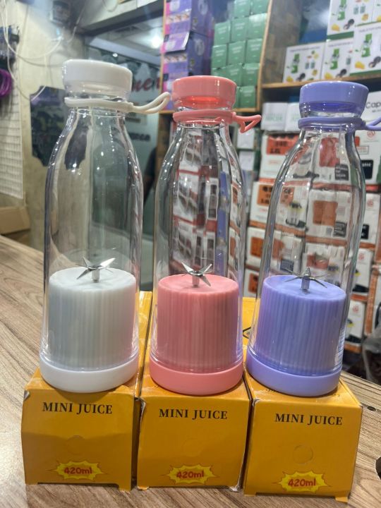 Portable%20Rechargeable%20Blender%20Bottle%20Juicer%20for%20Shakes%20and%20Smoothies,%20Mini%20Juicer%20Wireless%20Bottle%20for%20Traveling%20(Multicolour)%20-%20Image%209