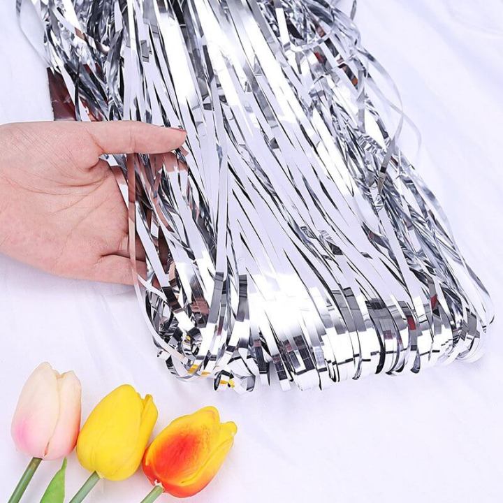 Silver%20Metallic%20Tinsel%20Foil%20Fringe%20Curtains%203.2ft%20x%206.5ft%20Backdrop%20Photo%20Booth%20Silver%20Metallic%20Foil%20Curtain%20for%20Birthday,%20Wedding,%20Bridal%20Shower,%20Baby%20Shower,%20Anniversary%20Party%20Decoration%20-%20Image%205
