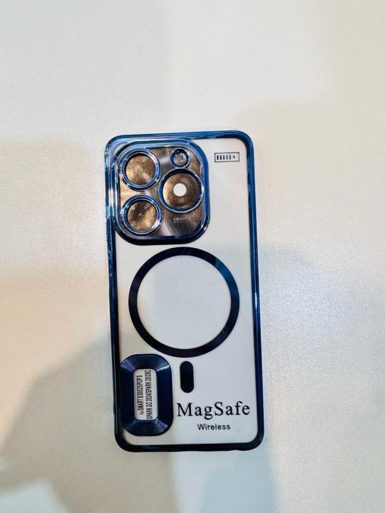 Infinix%20Smart%208%20pro%20Back%20Cover%20Luxury%206D%20Plating%20Soft%20Case%20-%20MAG%20Safe%20Design%20-%20Infinix%20Smart%208%20pro%20Back%20Cover%20-%20Image%207