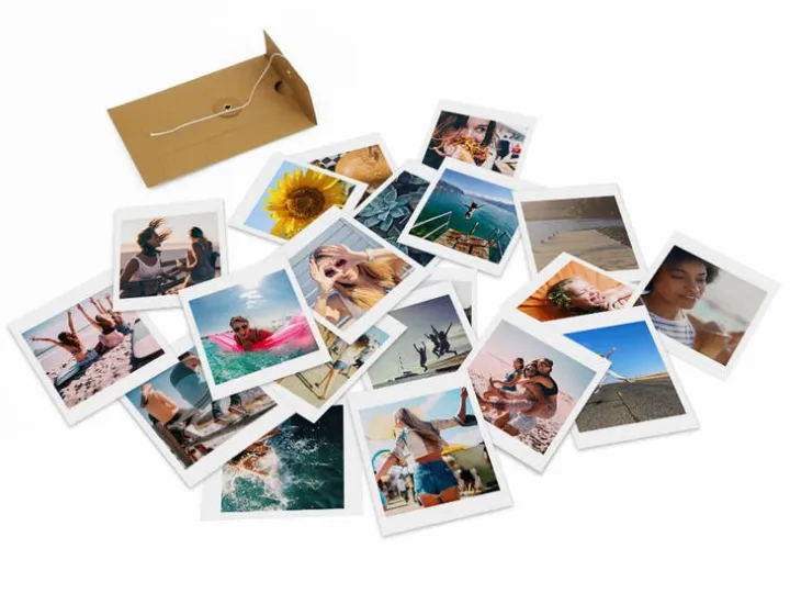 Customized%20Photo%20Print%20Your%20Own%20Design%20Size%204x6"-Digital%20print-photo%20print-%20colour%20print-Premium%20Glossy%20Photo%20Paper%204x6"%20inches%20size%20-%20Image%203