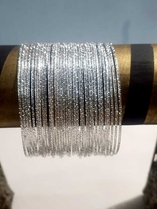 Gold%20&%20Silver%20Color%20Trendy%20Bangles%20Set%20%7C%20Fancy%20Pakistani%20Wedding,%20Mehndi%20&%20Party%20Wear%20Jewelry%20-%20Image%204