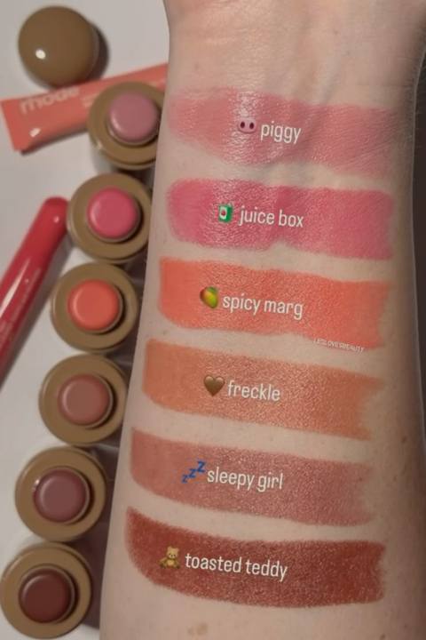 Set%200f%206%20RHODE-%20pocket%20blush%20lightweight%20cream-to-powder%20stick%20blush%20designed%20for%20a%20glowy,%20second%E2%80%91skin%20flush%20that's%20both%20buildable%20and%20blendable%20%20Get%20the%20perfect%20flush%20on%20the%20go%20with%20RHODE-%20pocket%20blush!%20-%20Image%203