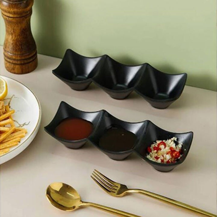 Multi-Purpose%203-Compartment%20Sauce%20Dish%20%E2%80%93%20Premium%20Quality%20Plastic%20Condiment%20Tray%20with%20Triple%20Grid%20Design%20for%20Sauces,%20Dips,%20Pickles,%20and%20Snacks%20%E2%80%93%20Stylish%20Serving%20Plate%20for%20Hot%20Pot,%20Appetizers,%20Sushi,%20Japanese%20Cuisine%20%E2%80%93%20Great%20for%20Home,%20Party,%20and%20Restaurant%20-%20Image%205