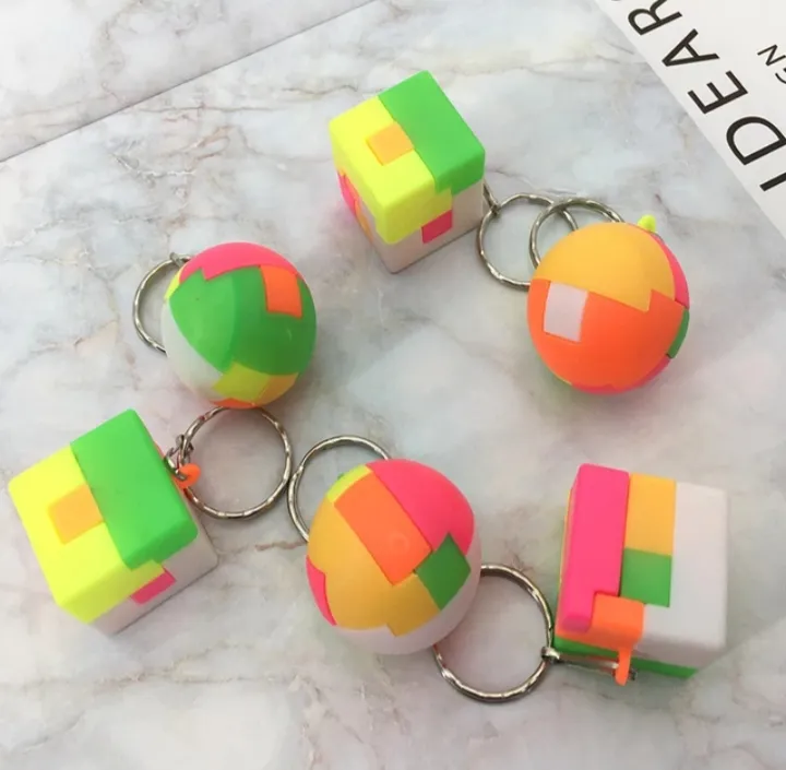 Pack%20of%204-%20Intelligent%20Puzzle%20with%20Key%20Chain%20Rings%20for%20KIDS%20PLAY%20FUN%20(High%20Quality)%20-%20Image%203