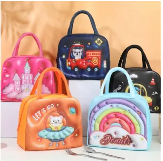Lunch%20Bag%20Thermal%20Insulated%20Food%20Storage%20Tote%20with%20Thick%20Aluminum%20Foil%20Lining,%20Waterproof%20&%20Portable%20Lunch%20Box%20Bag%20for%20Office,%20School%20&%20Picnic%20-%20Image%203